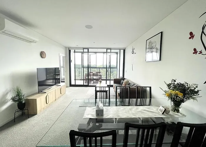 Scenic Green Skyline View2Br@Close To Olympicpark