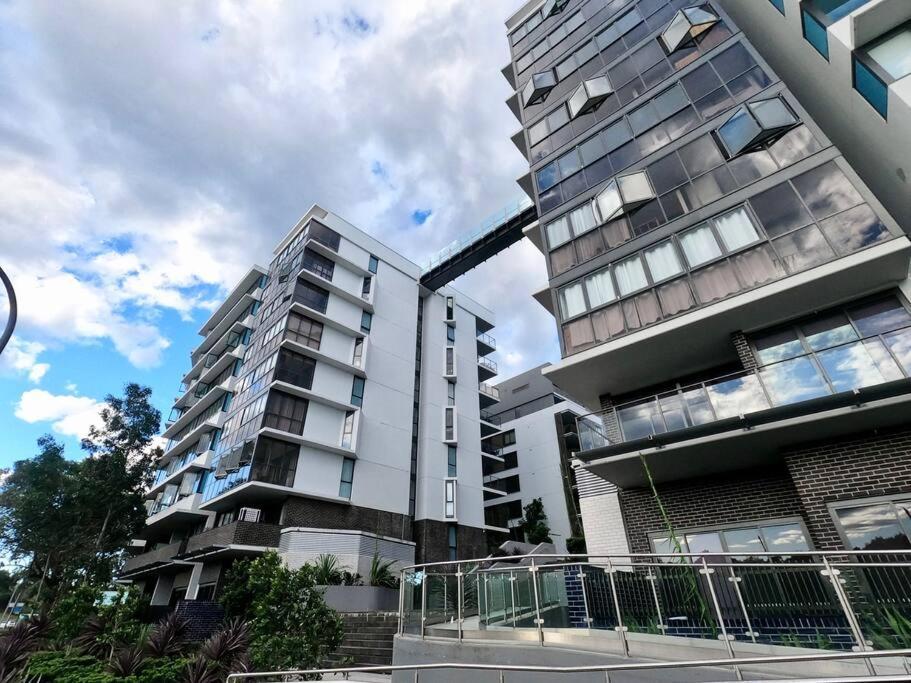 Scenic Skyline View2br@close To Olympicpark Sydney